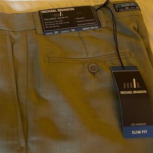 NWT W30 L30 Tailored Men’s Slim Fit Slacks